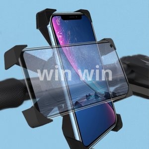 حامل الهاتف المحمول أثناء القيادة