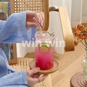 كاسات للعصير