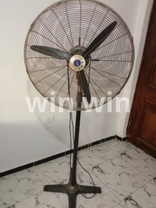 مروحه ستاند حديد